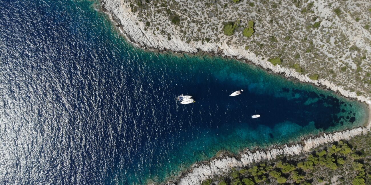 cuánto cuesta charter náutico Mediterráneo